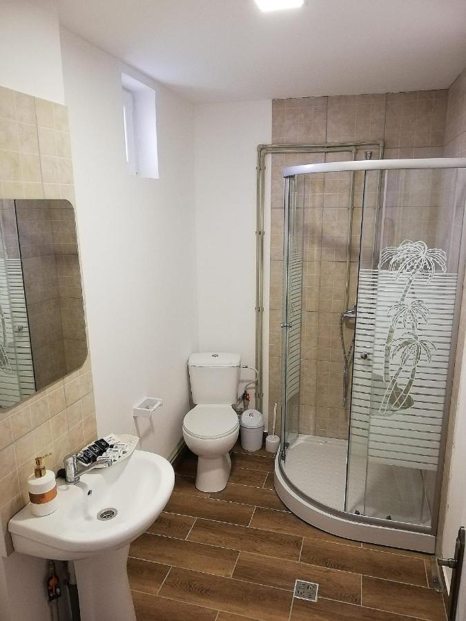 Pensiunea Eden House Krajowa Zewnętrze zdjęcie
