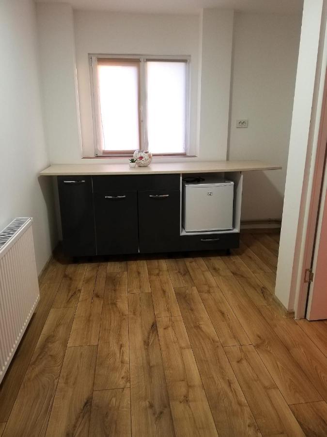 Pensiunea Eden House Krajowa Zewnętrze zdjęcie